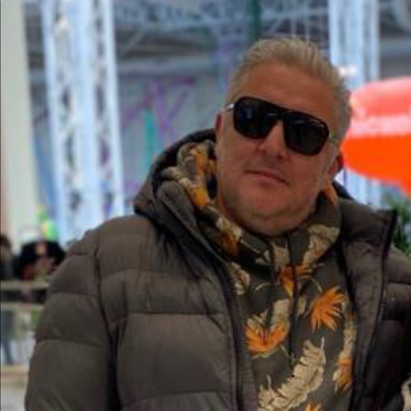 Meet your Posher, Olver - Picture 1 of 1